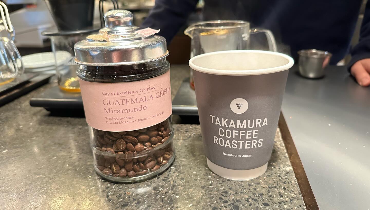 Another excellent stop on the #worldcoffeetour this super cool spot boasts freshly roasted beans and wine by the glass, and delicious donuts.