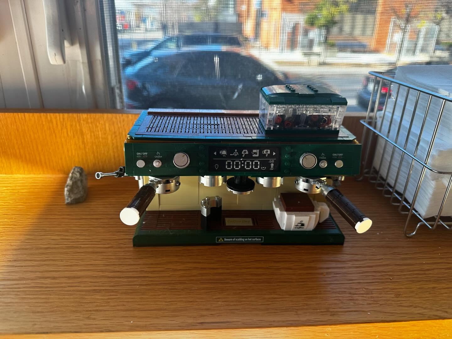 Toronto leg of the trip coming to a close, one last stop on the #worldcoffeetour, Made Rite, a super cool new cafe with a Lego espresso machine that some one obviously needs to buy for me.