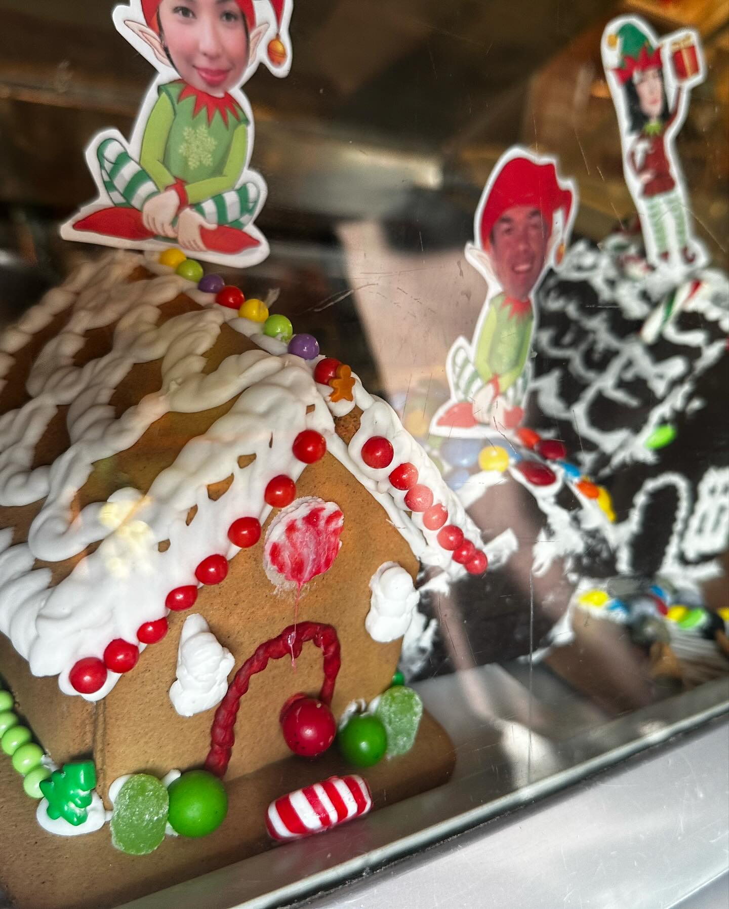 Cute little cafe on the #worldcpffeetour in Invermere, stolen church.