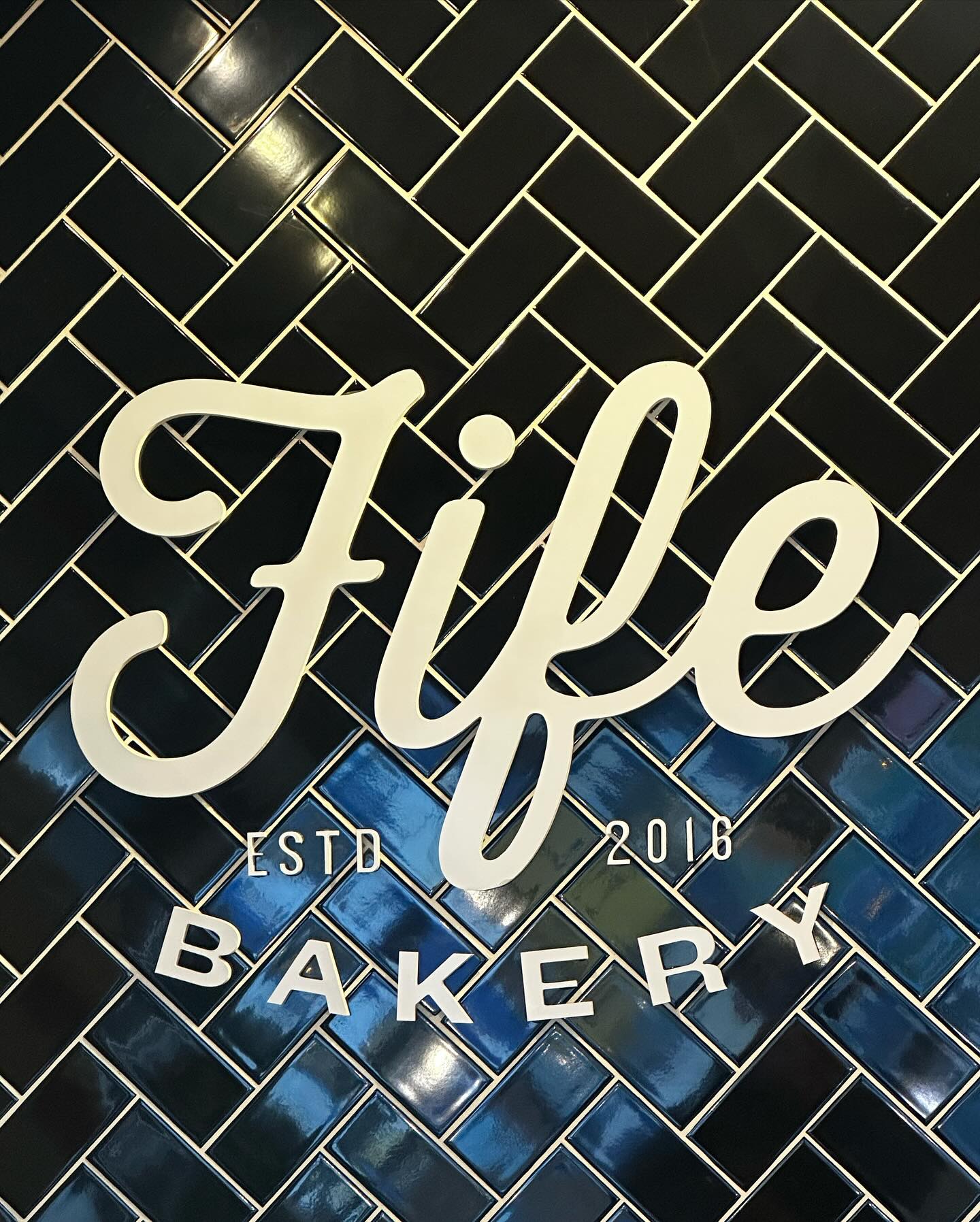 Just cause I'm home doesn't mean the coffee posts will stop, incredible pour over and sweet treats at @fifebakery in mount pleasant. #worldcoffeetour