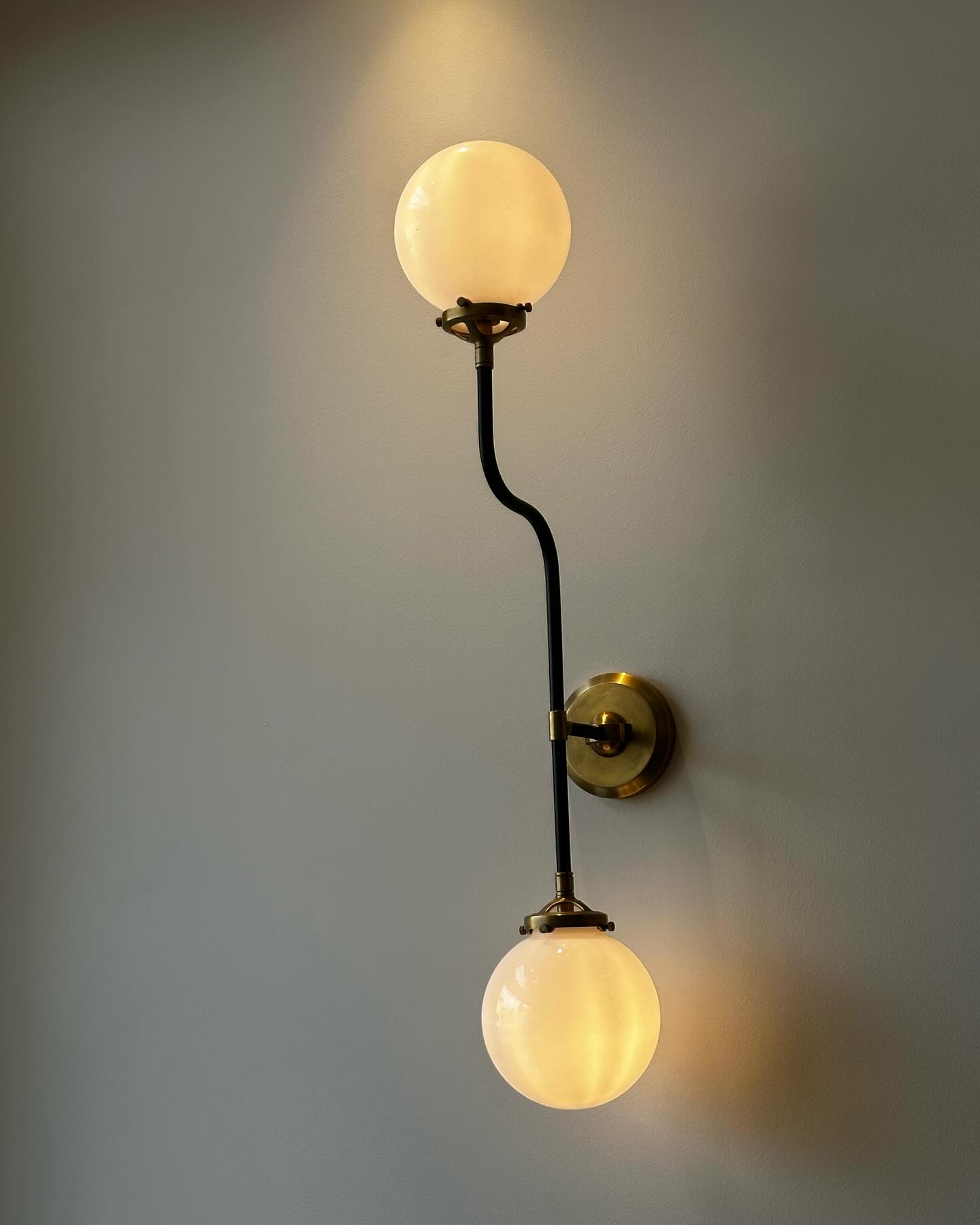 Cute little Redwood City stop on the #worldcoffeetour completely with delightful sweet treats. @thebakernextdoor_rwc