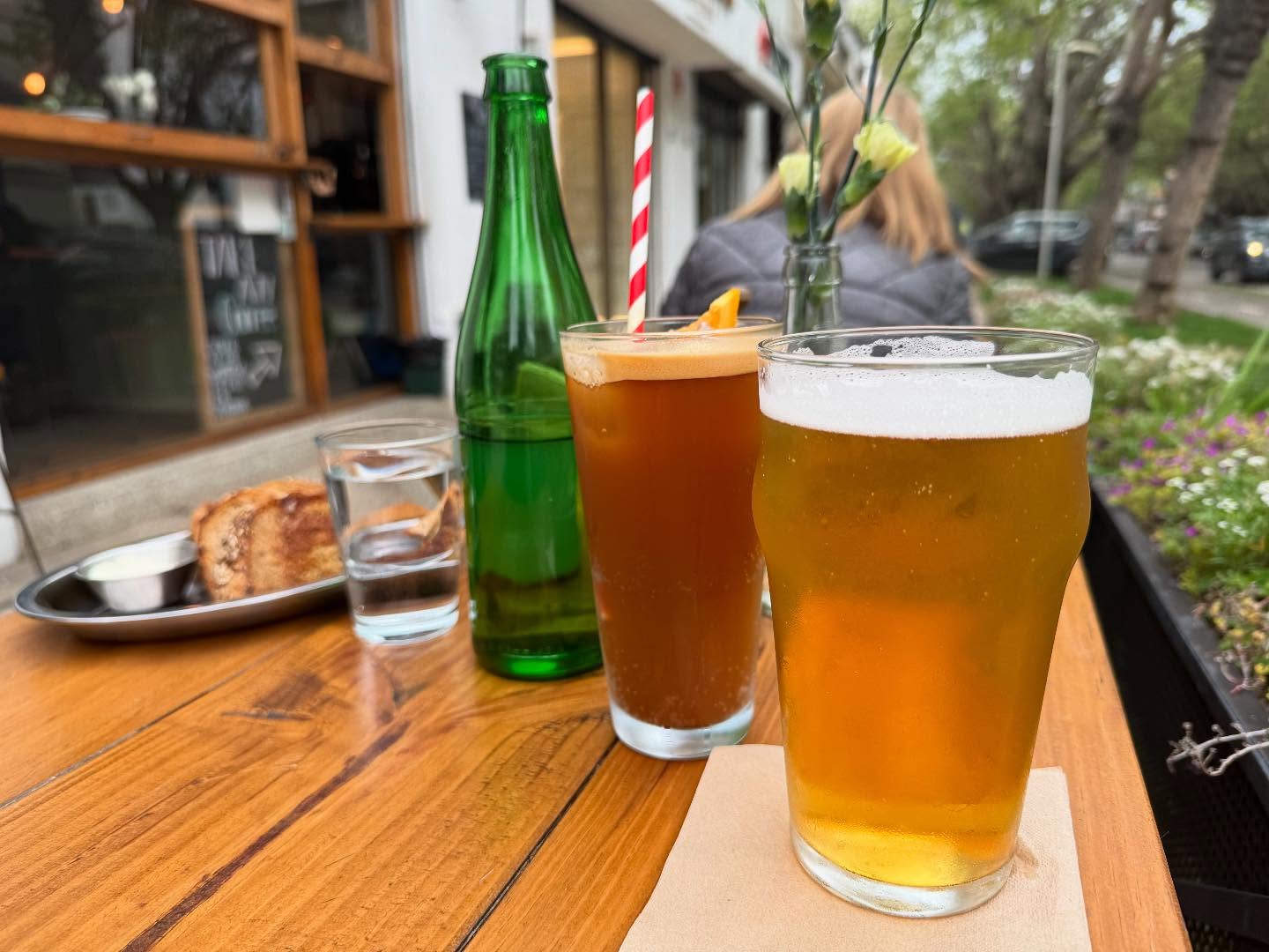 First good coffee I've had in a hot minute, @goodnickbar in Viña del Mar, @tinaaluu is doing a spot of work so I decided to get back on my shit and hunt down a good cafe for a stop on the #worldcof