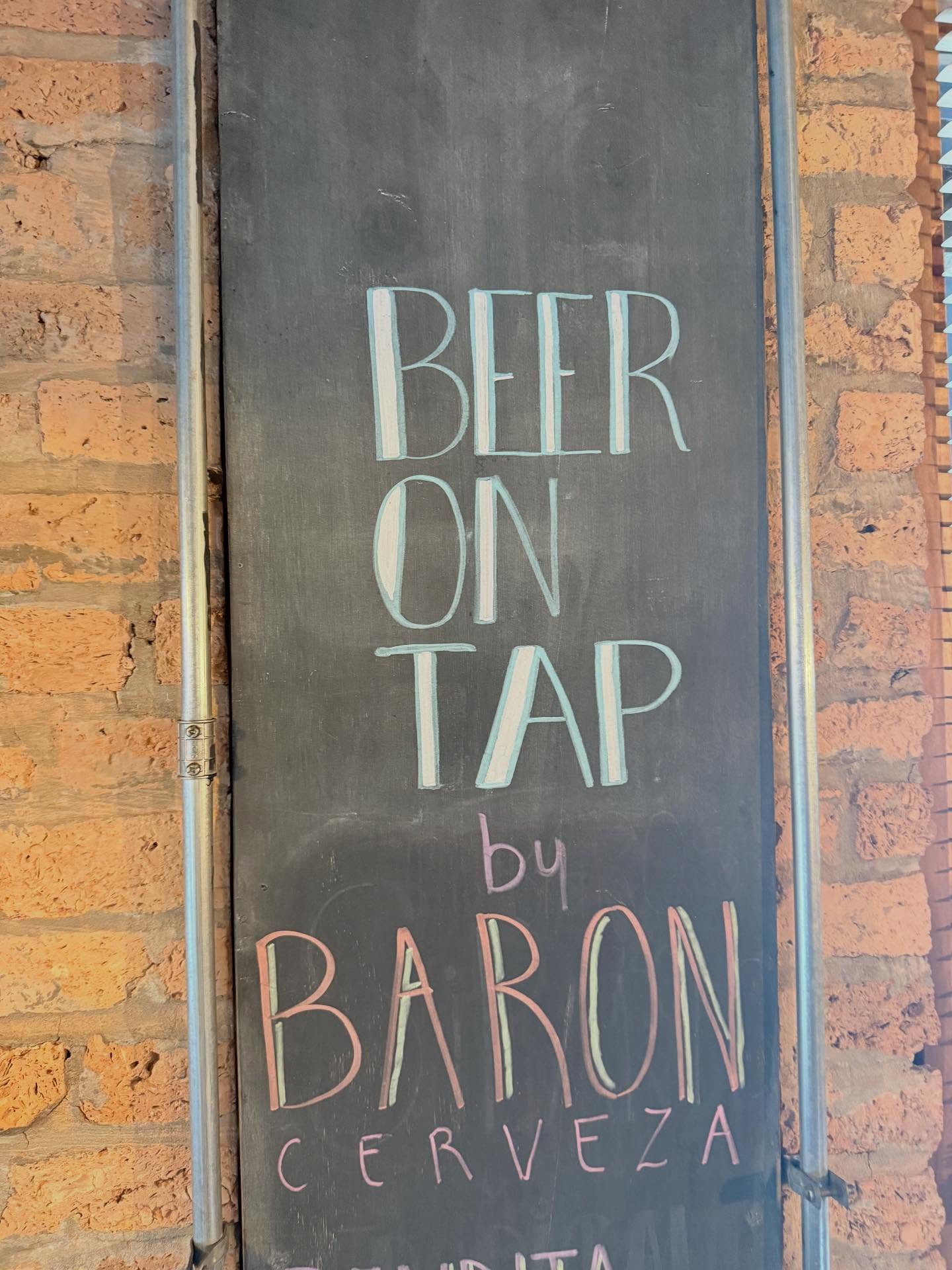 First good coffee I've had in a hot minute, @goodnickbar in Viña del Mar, @tinaaluu is doing a spot of work so I decided to get back on my shit and hunt down a good cafe for a stop on the #worldcof